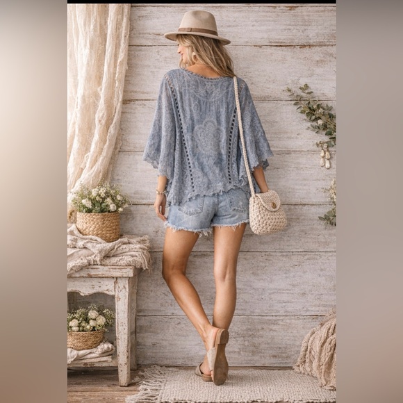 Kindred Anthropologie Slate Blue-Grey Lace Kimono-Style Blouse~ Size Medium. - Picture 3 of 12